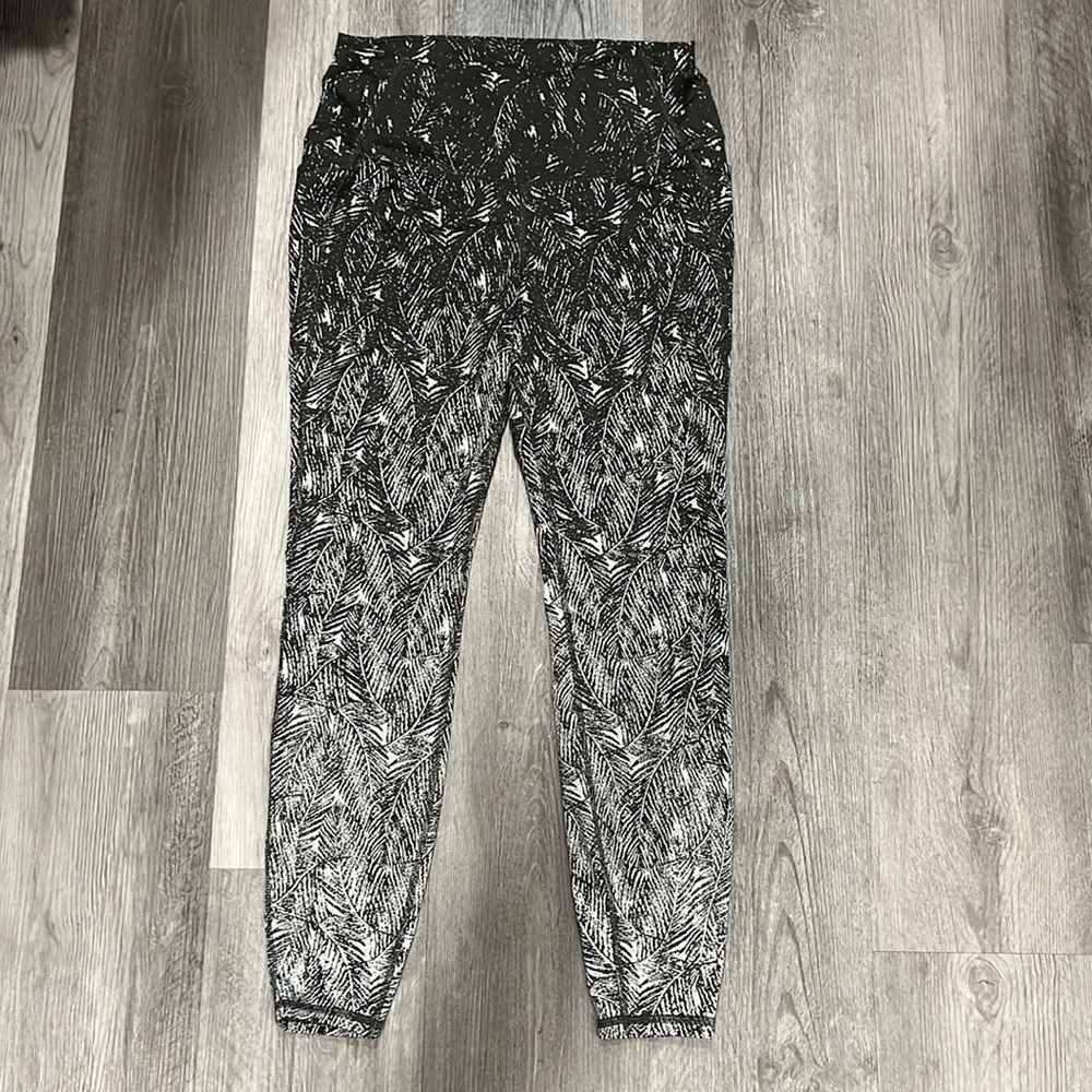 All In Motion leggings, size M